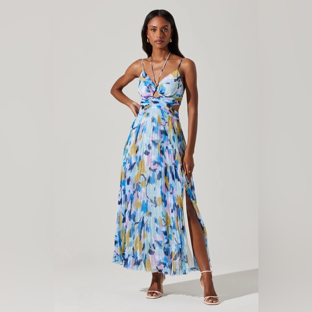 ASTR The Label Aquata Floral Pleated Maxi Dress